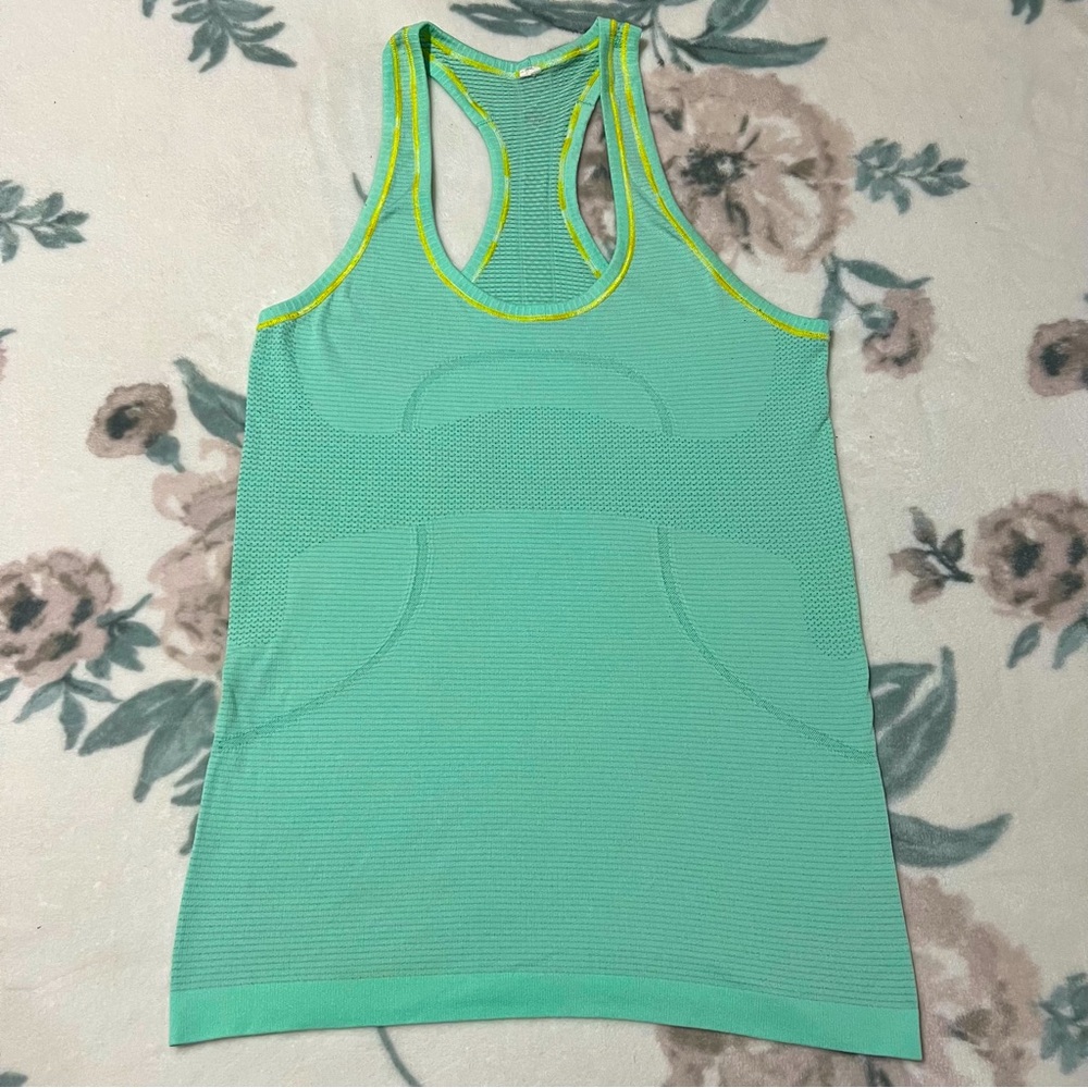 Lululemon Run Swiftly tank